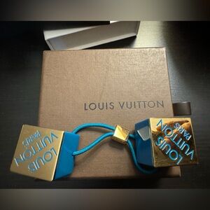 Louis Vuitton hair cubes